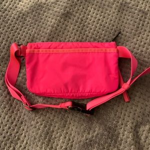lululemon athletica Bags - Lululemon Free Spirit Bag lululemon athletica Bags - Lululemon Free Spirit Bag